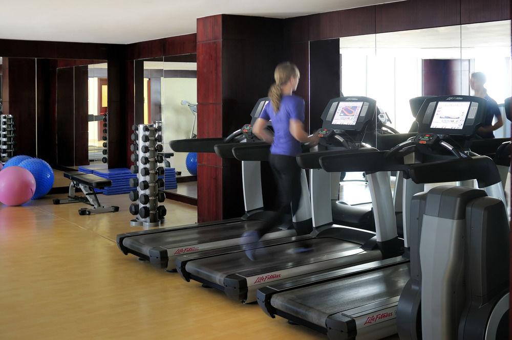 Marriott Executive Apartments Manama, Bahrain Eksteriør bilde A treadmill